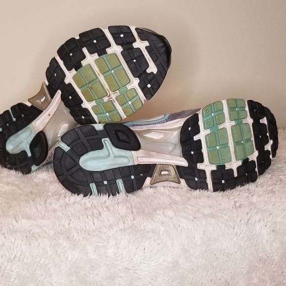 Sz 7.5 Women's Nike React 2 Running - Picture 6 of 7